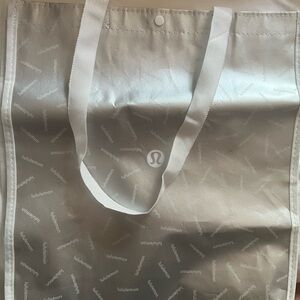 Lululemon reusable shopping bag Lg